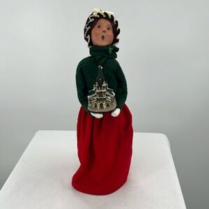 Byers Choice Elegant Woman Caroler w/ Church Figurine 13” 2011